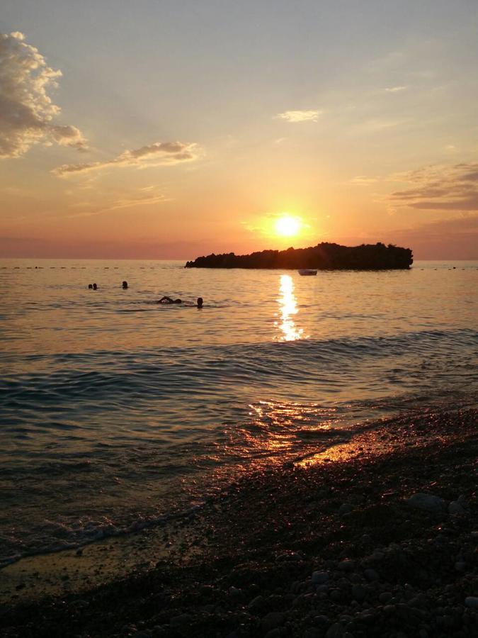 Guesthouse Oaza Emi Dobra Voda Εξωτερικό φωτογραφία